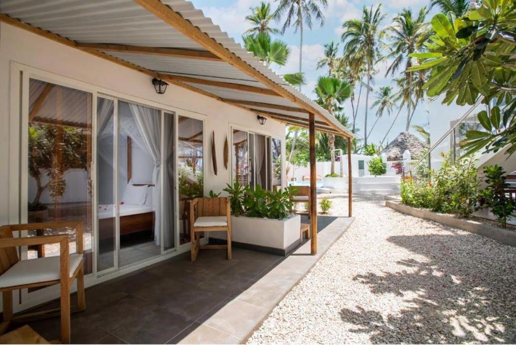 Seashore Beach Hotel Кивенгва Экстерьер фото
