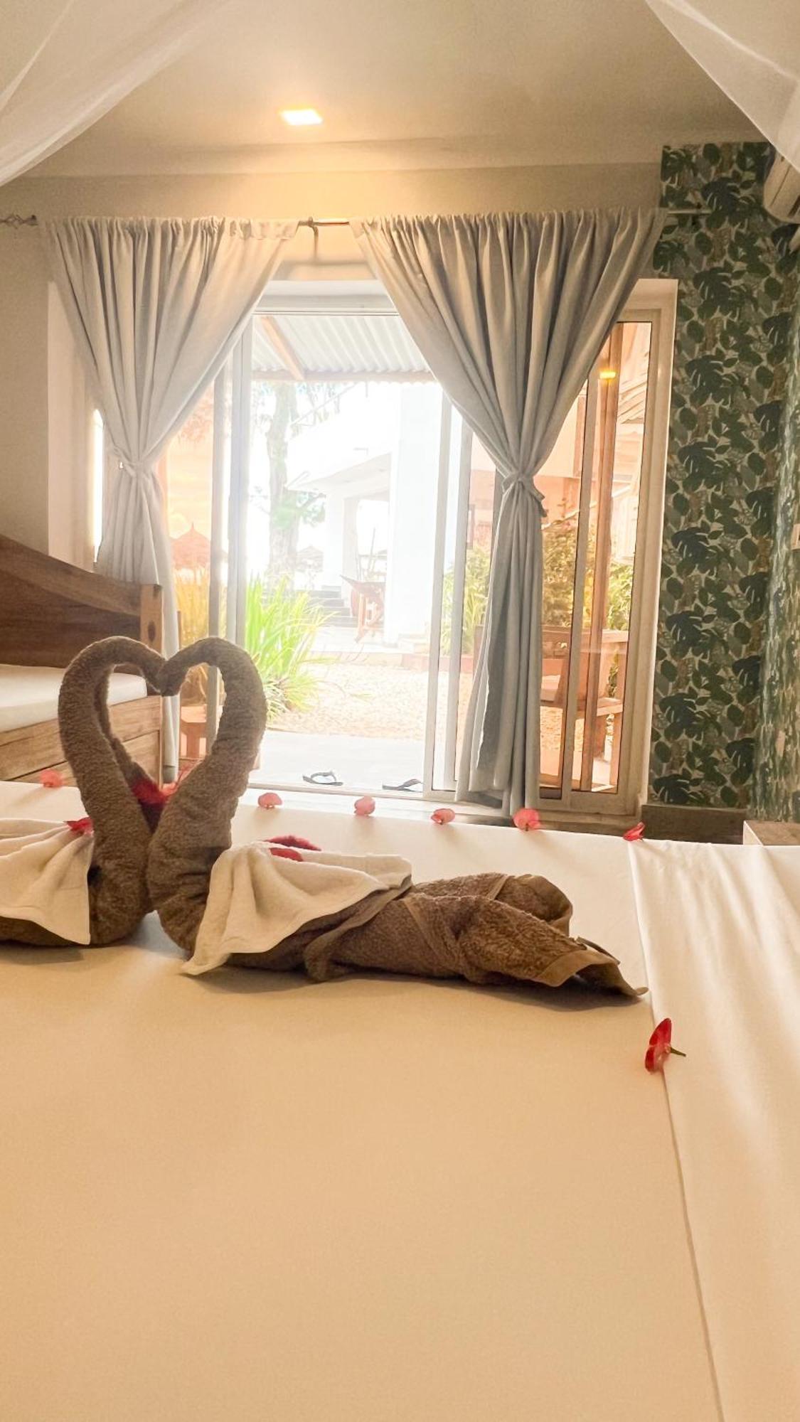 Seashore Beach Hotel Кивенгва Экстерьер фото